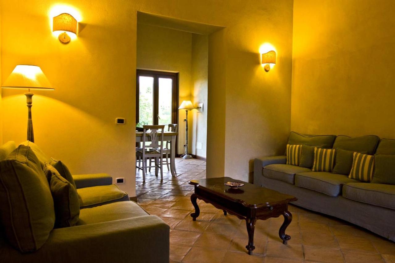 Agriturismo Borgo Serafino Mangone  Exterior foto
